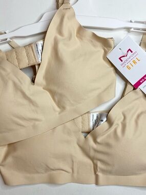 2 Maidenform Girl Seamless Nude Bralette - Light Beige